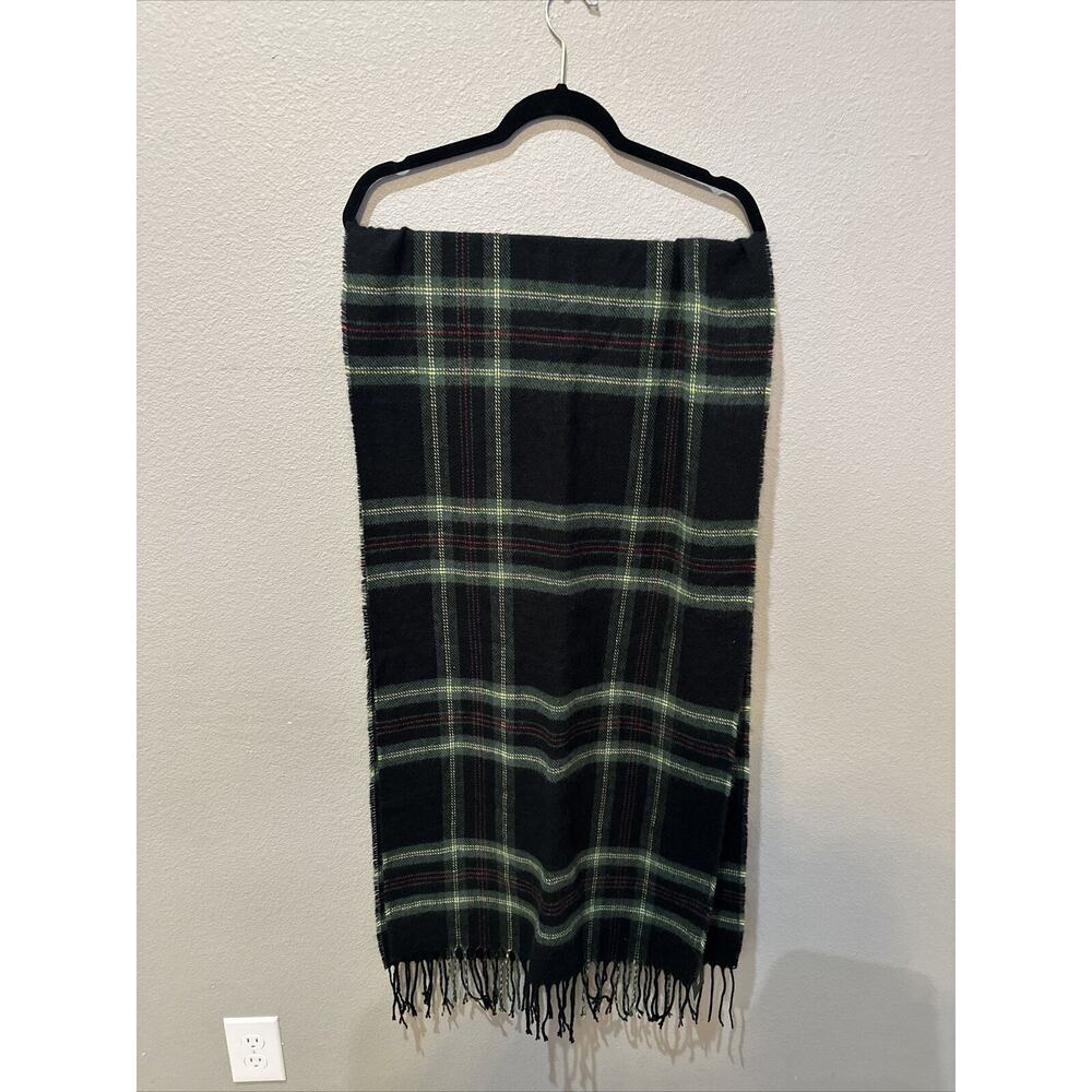 NWT Steve Madden Women's Classic Tartan Blanket Scarf Black Multi